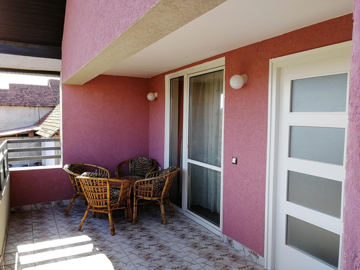 Apartments "Predah Kod Baraca" Nis Exterior foto