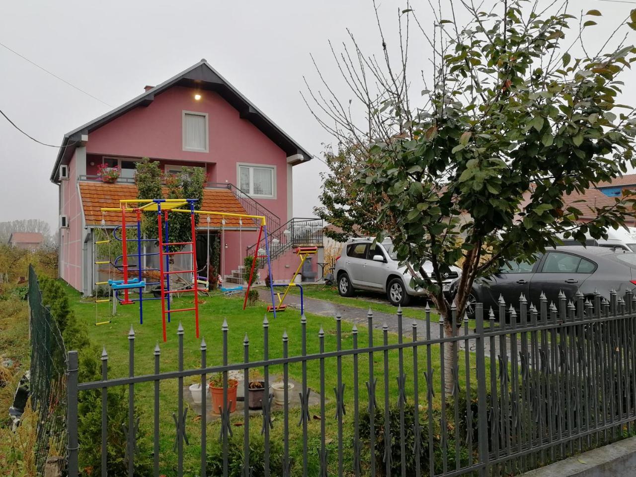 Apartments "Predah Kod Baraca" Nis Exterior foto